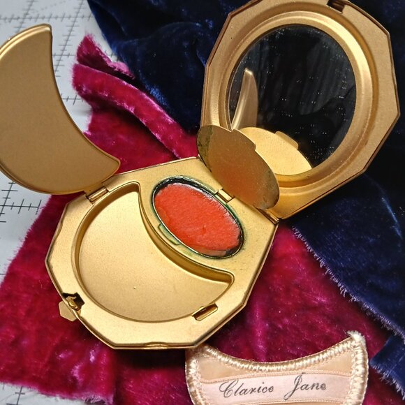 Clarice Jane Compact - Picture 6 of 8